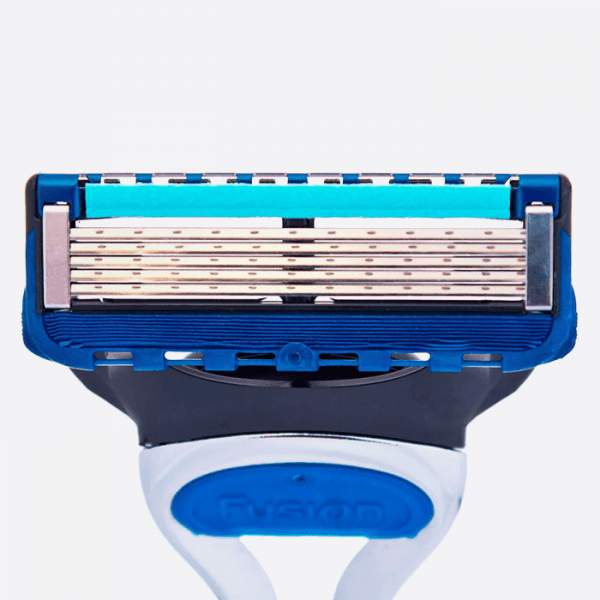 Essential Sport Fusion Razor Set - 9...
