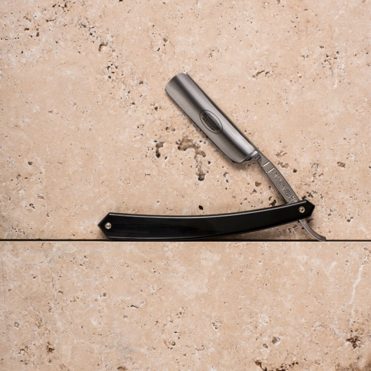 Black Straight Razor
