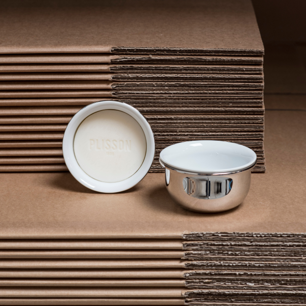 Brass and porcelain shaving bowl - Plisson 1808