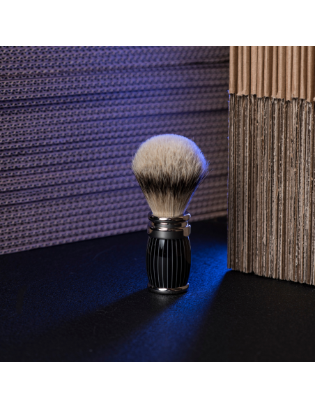 Retro lacquered shaving brush with pure white mountain chrome finish - Plisson 1808