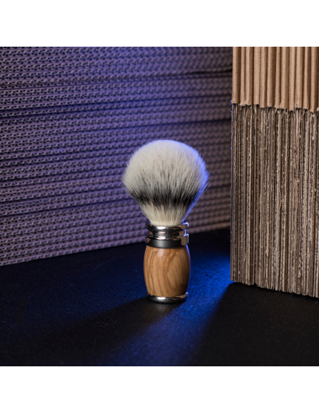 Olive wood and chrome finish shaving brush - “High Mountain White” fibre - Joris - Plisson 1808
