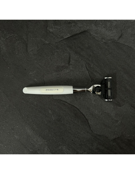 Essentiel casi perfecto sport Mach3 navaja de afeitar laca blanco nacarada