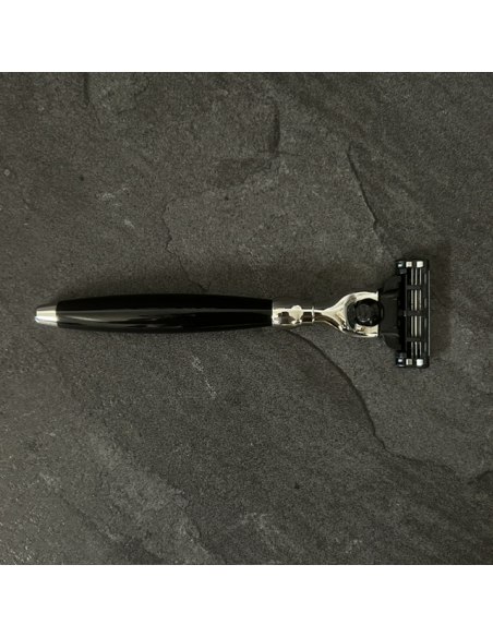 Mach3 Beinahe Perfekt Rasierer schwarz lackiert