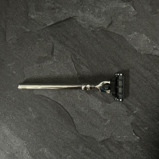 Mach3 razor with Palladium finish - Plisson 1808