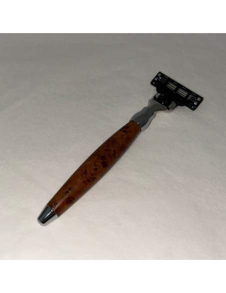 Thuja wood and chrome finish Mach3 razor - Plisson 1808