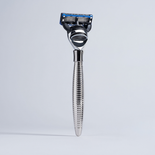 Fusion Razor Palladium Finish and diamond-pattern