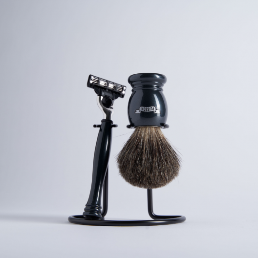 Mach3 Essential Shaving Set - 5 Colours