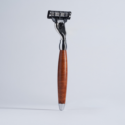 Thuja wood and chrome finish Mach3 razor - Plisson 1808