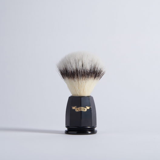 Essential "High Mountain White" fibre faceted brush - 2 colours