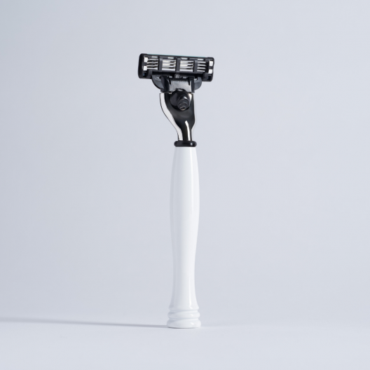 Essential Mach3 Rasiermesser - 9 Farben