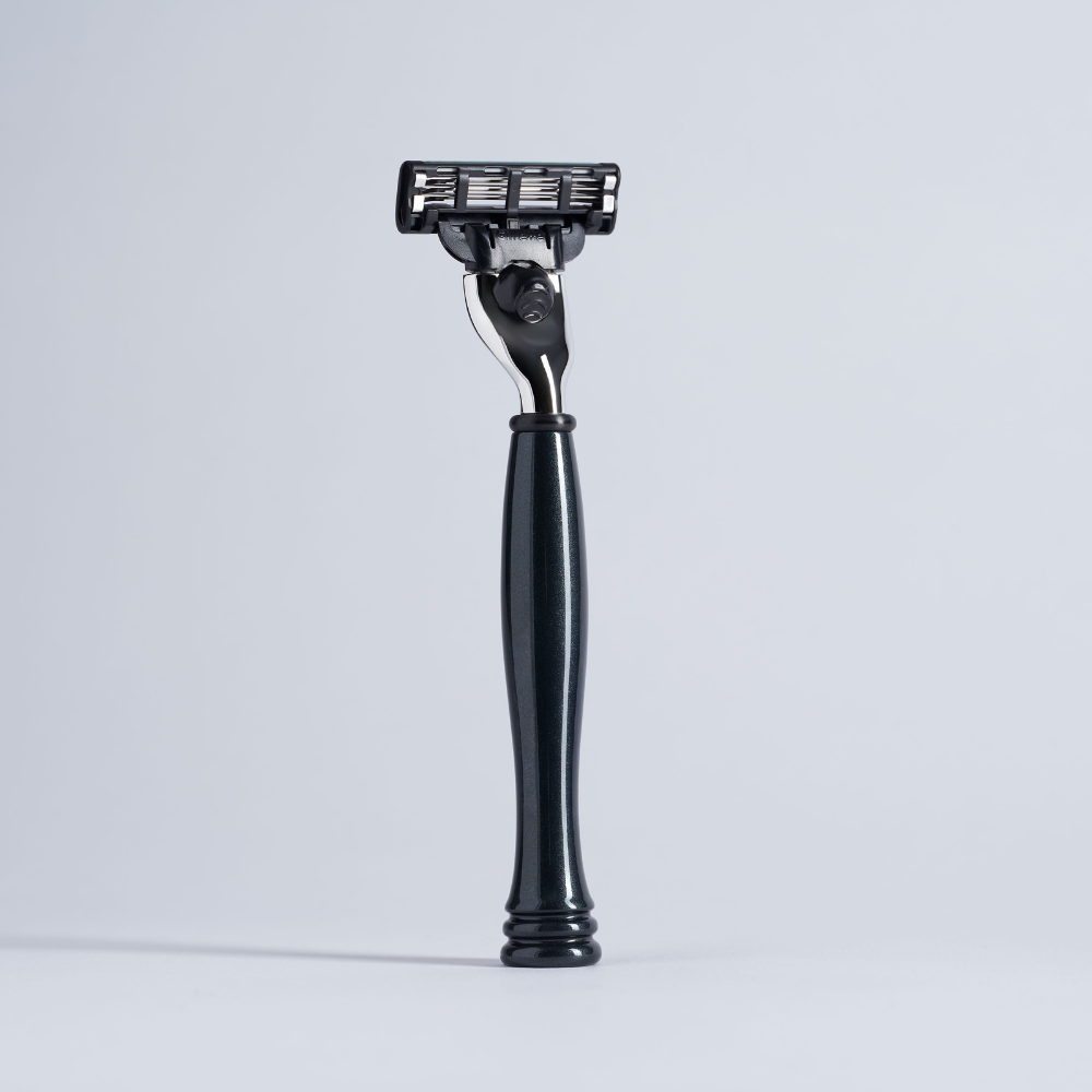 Essentiel Mach3 Razor – 8 Colors – Plisson 1808