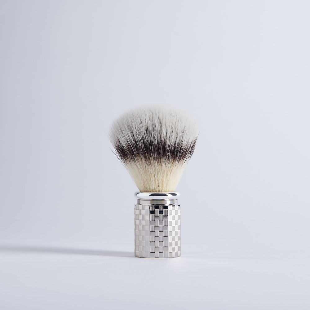 Blaireau Fibre “Blanc Haute Montagne” motif carreaux finition palladium - Octogonal - Plisson 1808