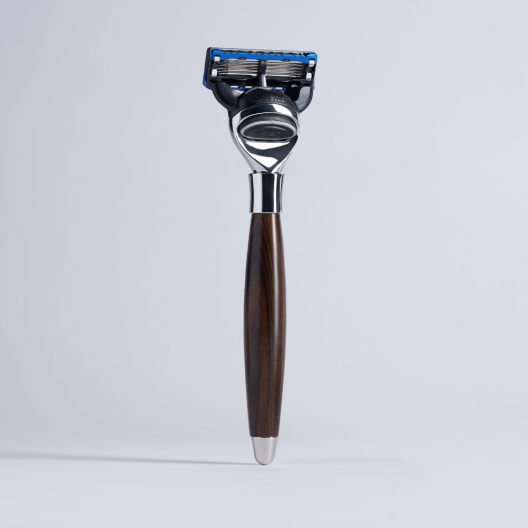ebony and chrome finish fusion razor