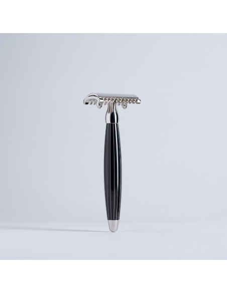 Joris retro black and white lacquered safety razor, almost perfect