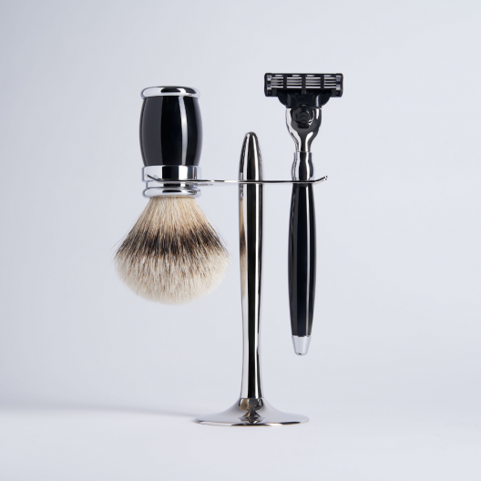 3-Piece Set: Black and White High Mountain Lacquered Mach3 Razor with Chrome Finish