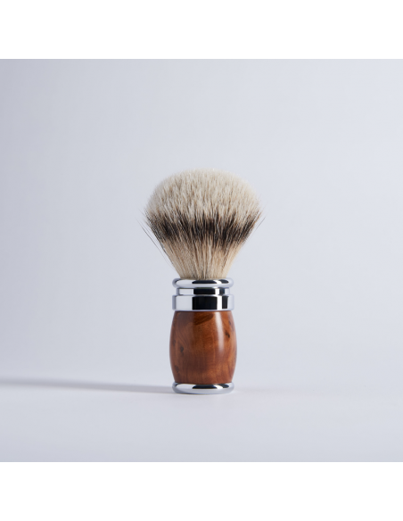 Blaireau en fibre et en bois thuya finition chrome Plisson 1808