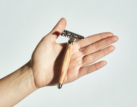 the-manual-razor-for-men-or-the-pleasure-of-traditional-shaving